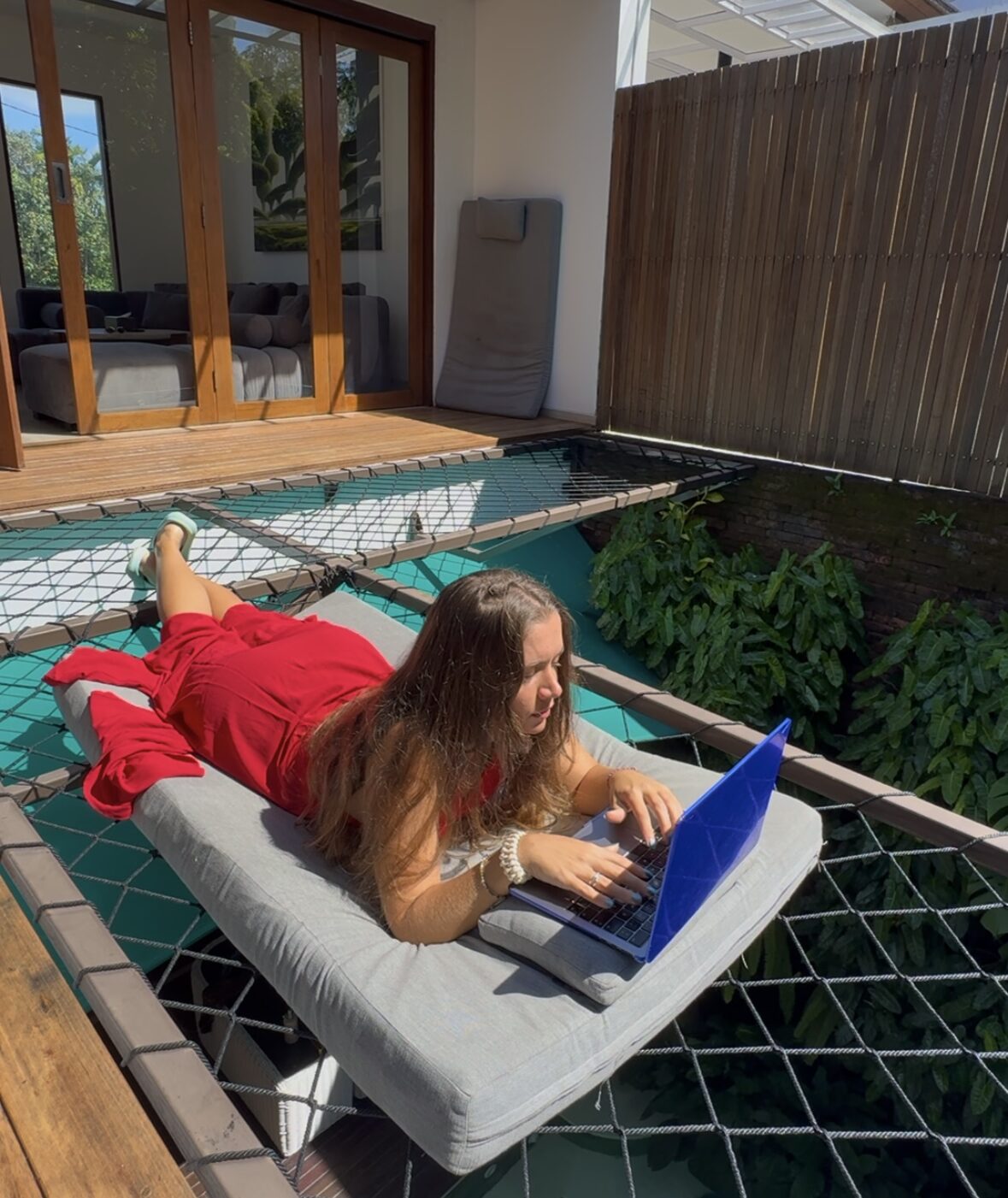 nómada digital trabajando desde bali